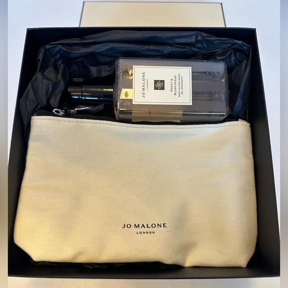 Jo Malone Peony & Blush Suede Hand Wash, with small Jo Malone pouch NWOT - Picture 5 of 5